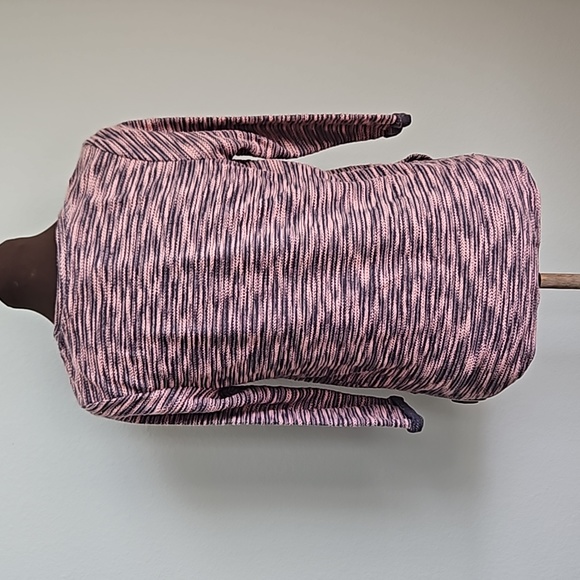 H&M - Size XS - Gray/Pink Top - 3/4 Sleeve - Picture 3 of 4